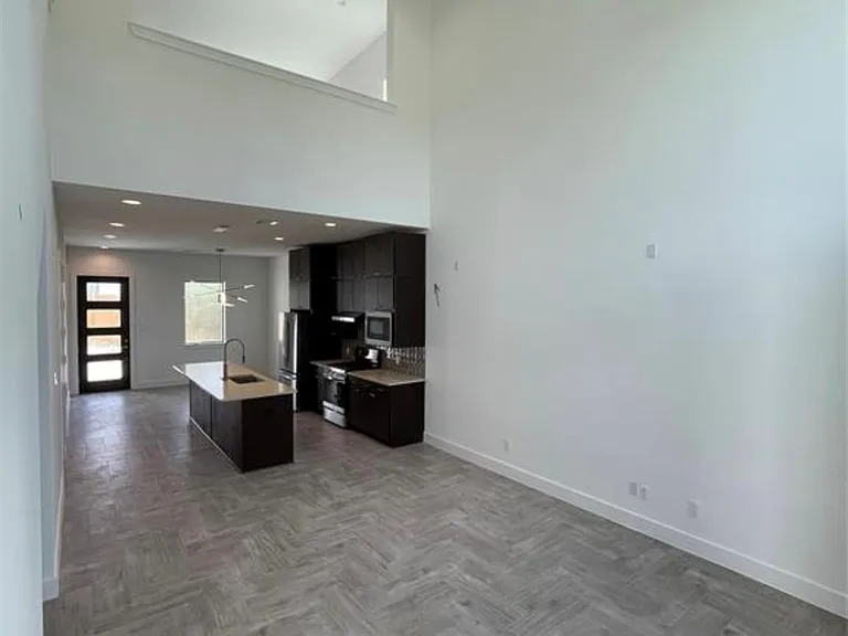 1703 Cedrocanna Ln — Photo 8