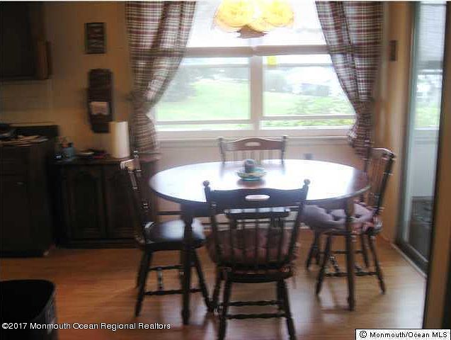 2nd image of 12 Longfellow Ct