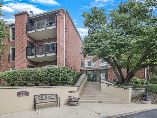 815 Leicester Rd APT 312A, Elk Grove Village, IL 60007