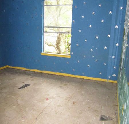 4th image of 1012 Warbler Ln