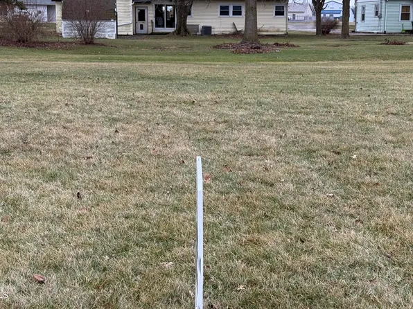 214 Weber St #9, Antwerp, OH 45813