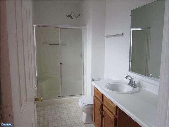 2nd image of 7 Lochview Dr
