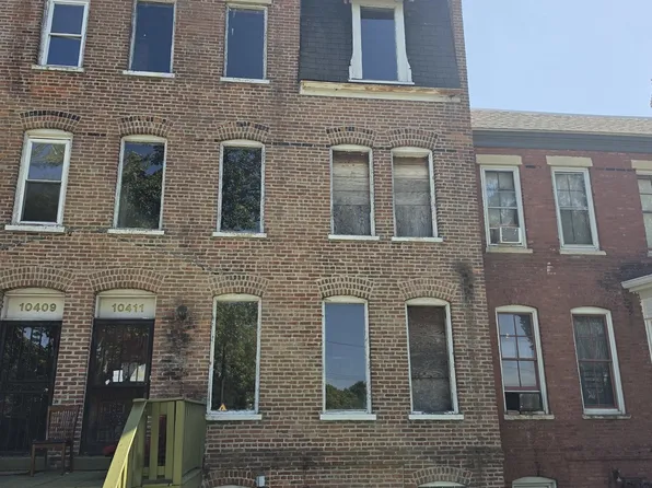 10411 S Corliss Ave, Chicago, IL 60628