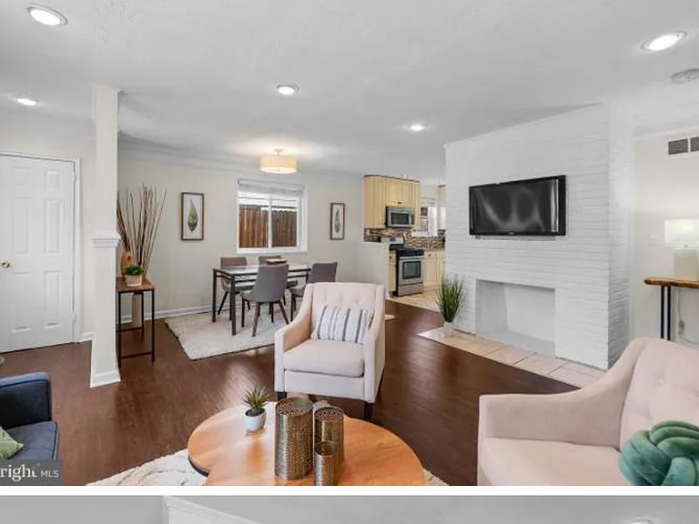 9011 Miles St — Photo 1