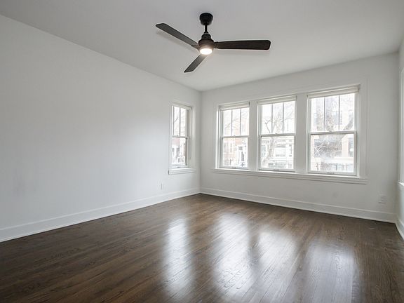 5th image of 1317 W School St #1