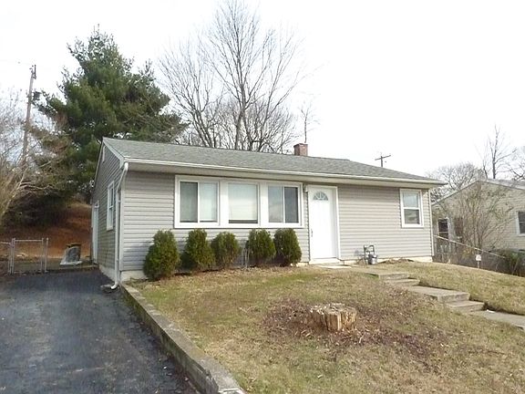 2nd image of 1607 Tieman Dr
