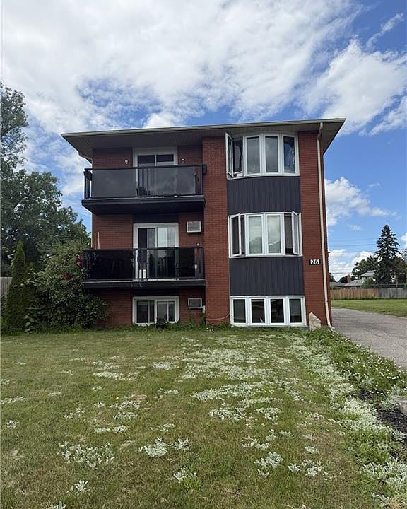 1st image of 26 Carnaby Cres