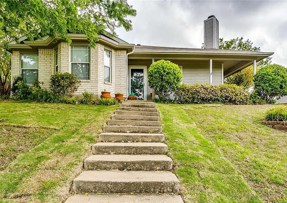 1st image of 2426 Portland Dr
