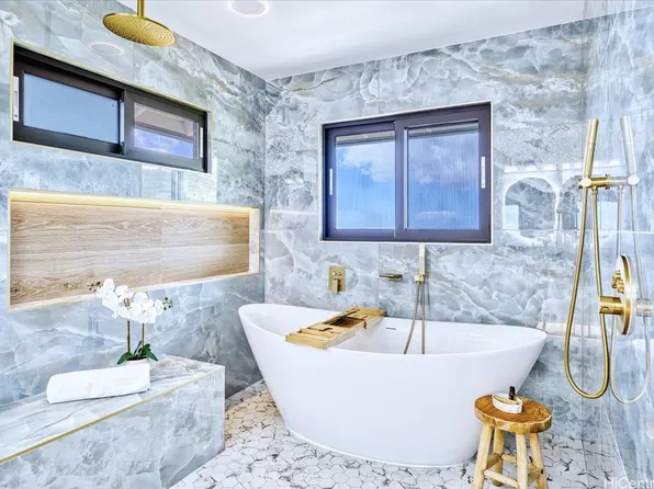 5333 Puahia Pl, Honolulu, HI 96821