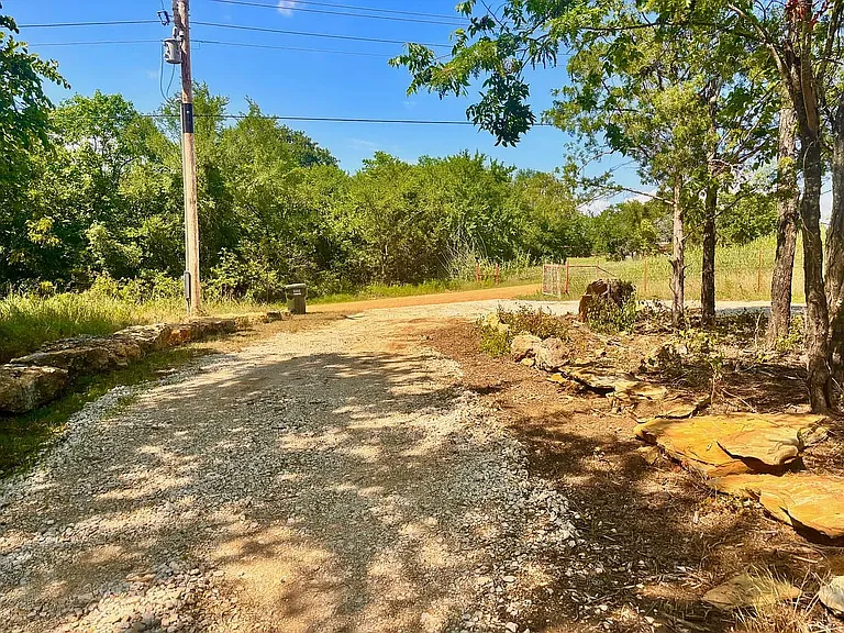 7009 Coley Rd — Photo 5
