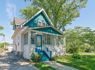 123 N Lincoln St, Westmont, IL 60559