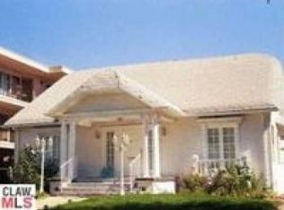 1742 N Kenmore Ave, Los Angeles, CA 90027