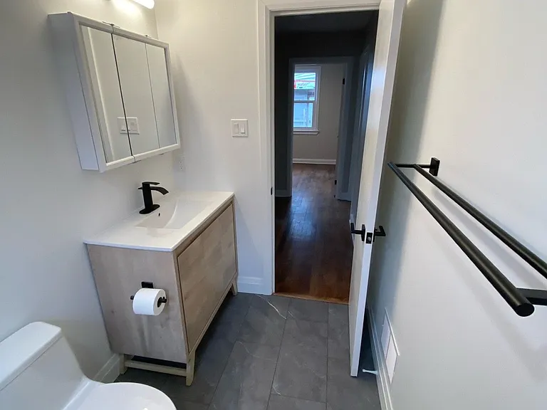 228 Woodroffe Ave #1 — Photo 21