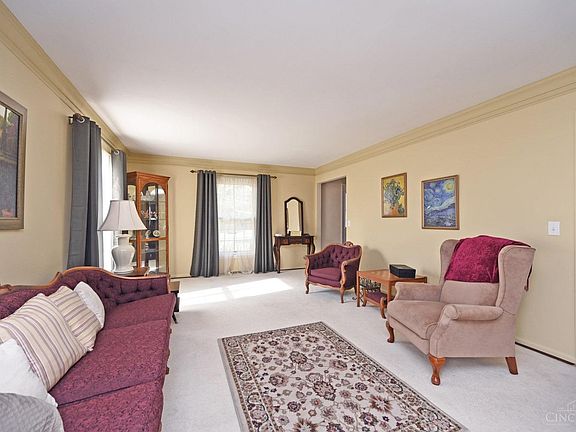 4th image of 5548 Chatfield Dr