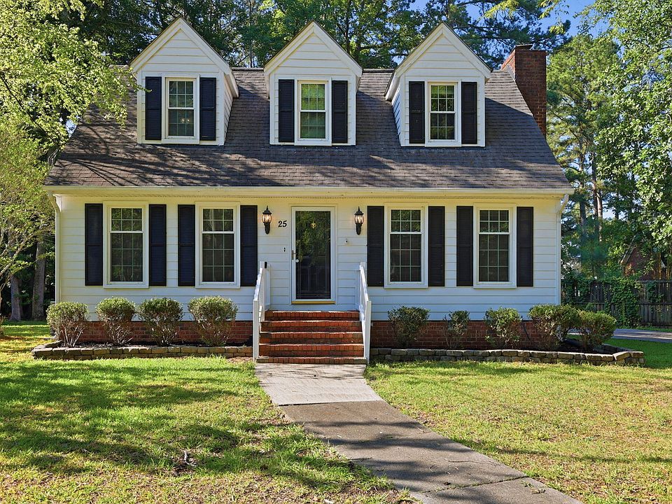 1st image of 25 Camelia Dr