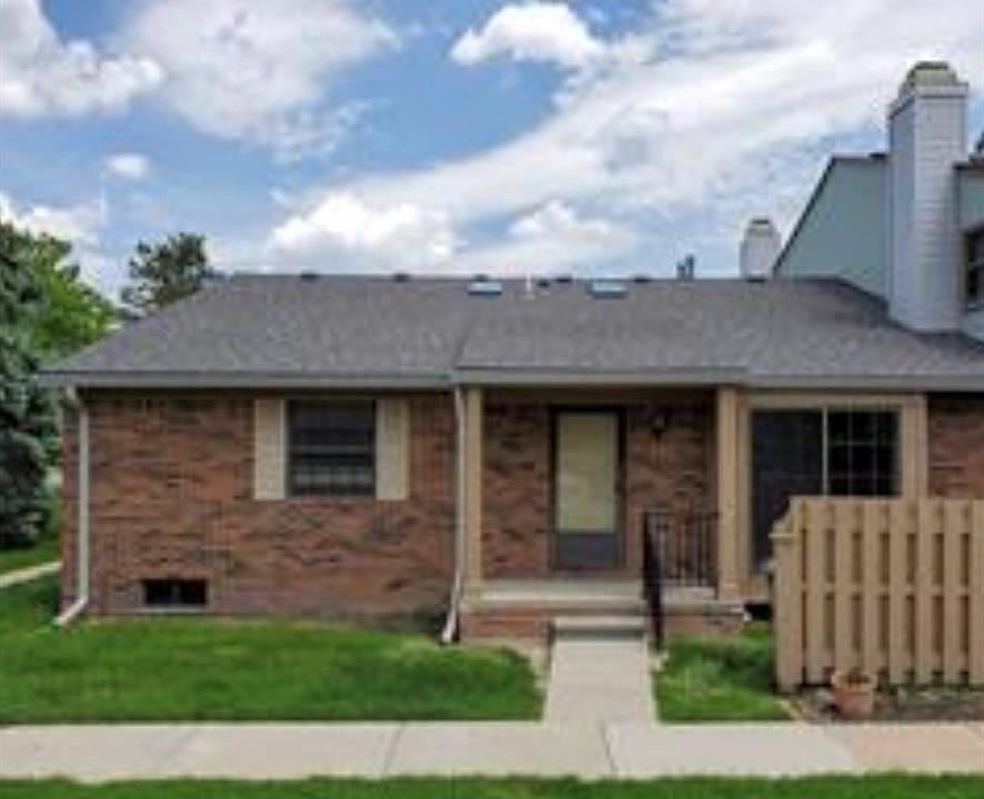 1st image of 1831 N Arbor Way Dr APT 9