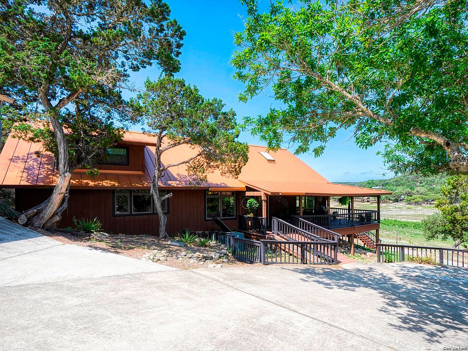 1st image of 299 LAKE HAVEN DR