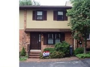 4912 Blossom Ln, Wilmington, DE 19808