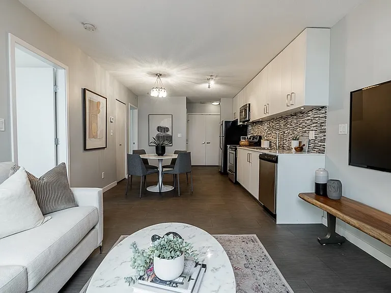 66 Cordova St W #1011 — Photo 4