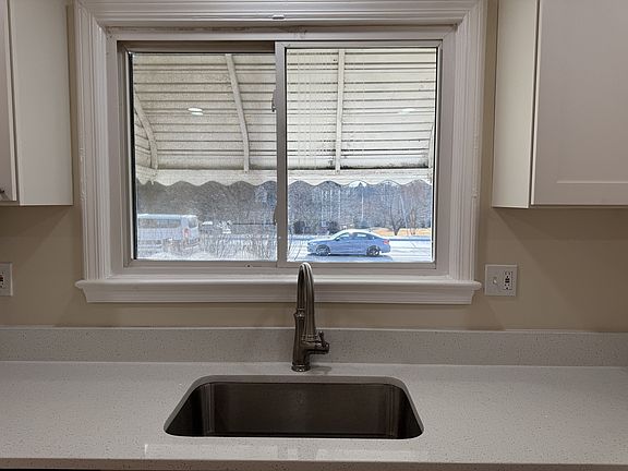 4th image of 9942 Frederick Rd