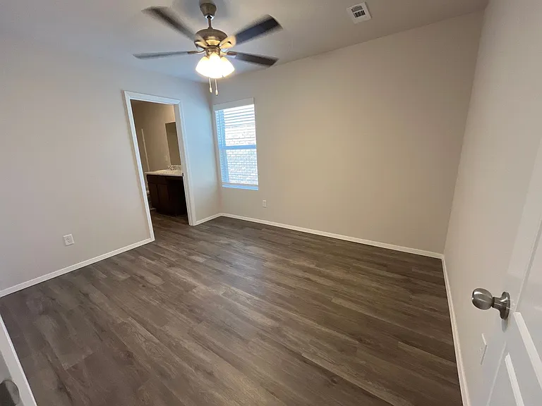 1789 Breckenridge St — Photo 6
