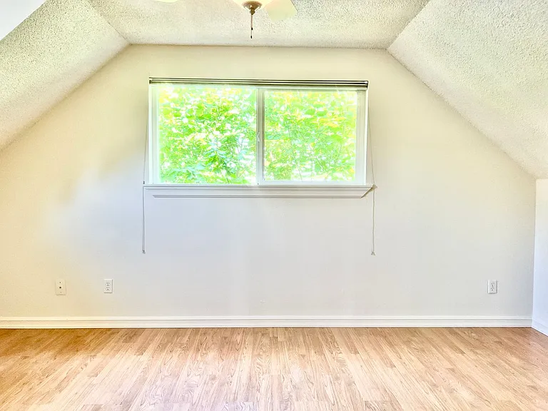 1725 Union Ave SE — Photo 36