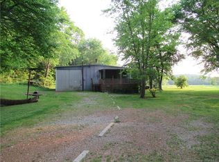 9653 E Meyers Ln, Pekin, IN 47165