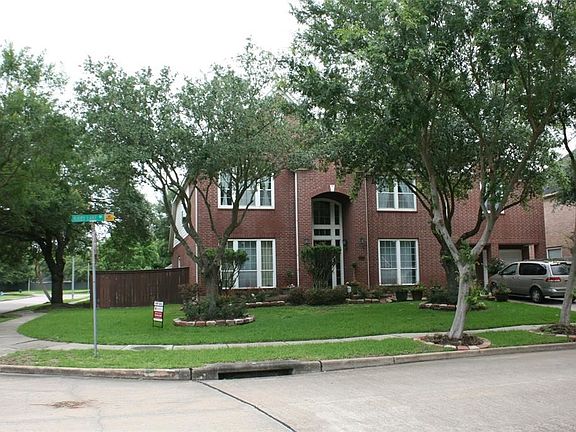 3rd image of 1322 Kirby Lake Ct
