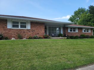 1304 E Vernon Ave, Towanda, IL 61761