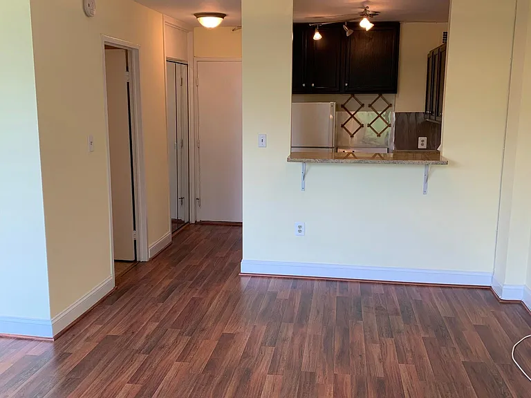 2800 Wisconsin Ave NW #410 — Photo 18
