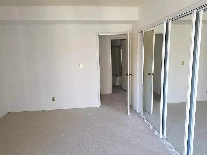 601 Van Ness Ave #530