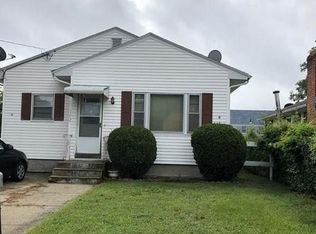 172 Chestnut Ave, Cranston, RI 02910