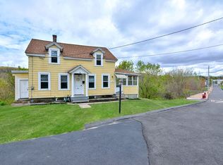 33 Washington St, Monson, MA 01057