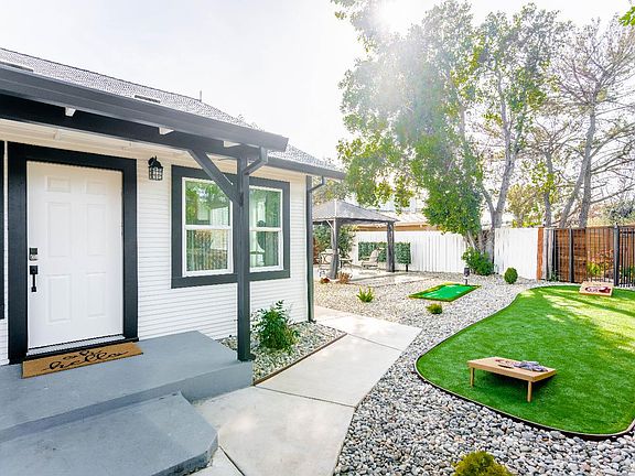 4th image of 3332 Truckee Way