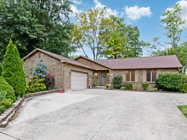 476 Woodview Rd, Westerville, OH 43081