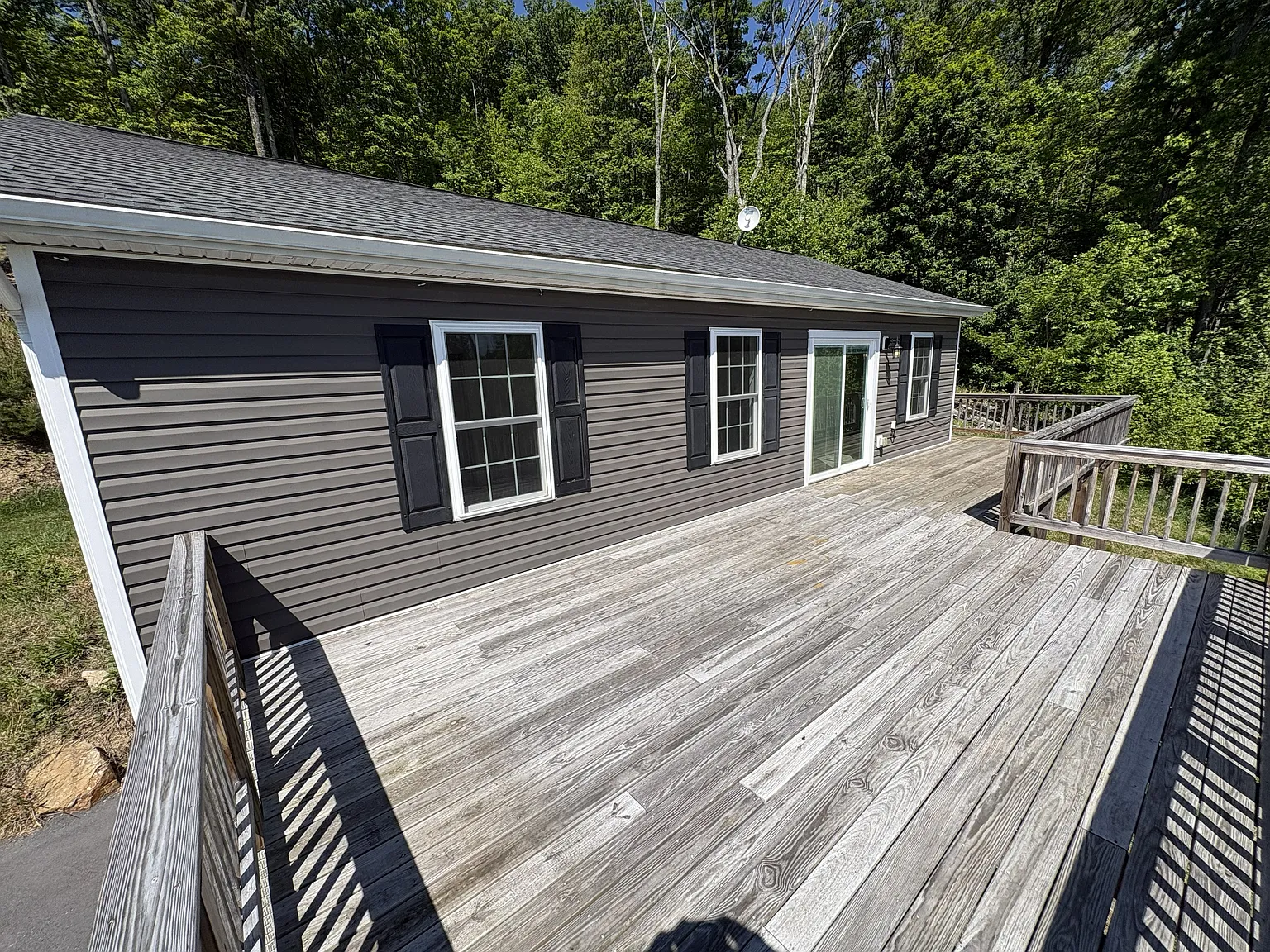 3 bed, 2000 sqft, $2,100 — Photo 3