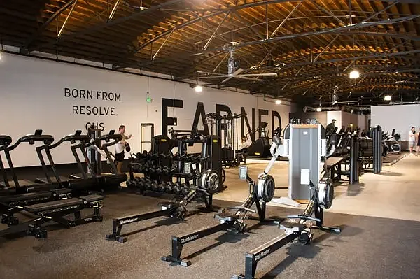 Ethos Gym (4 min drive, 15 min walk)