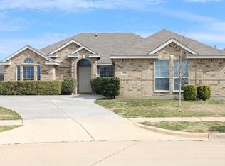 108 Cascade Ct, Red Oak, TX 75154