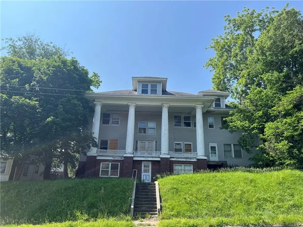 2618 Jules St, Saint Joseph, MO 64501