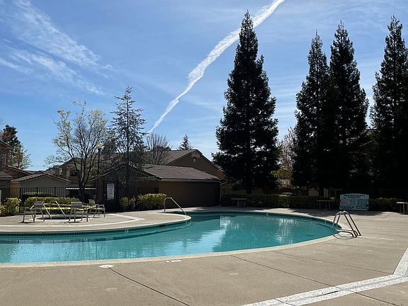 3rd image of 501 Gibson Dr APT 2112