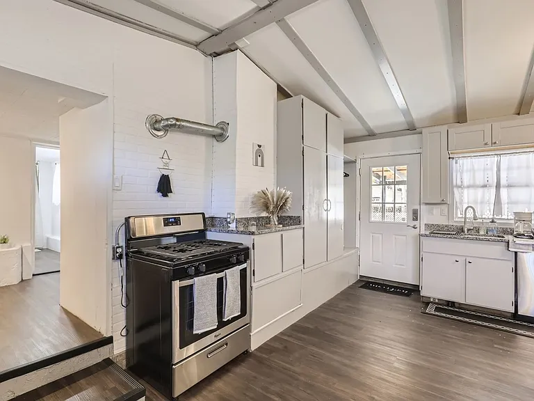 5201 Lowell Blvd #B — Photo 10