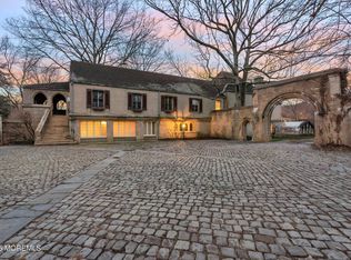 310 Cooper Rd #D, Red Bank, NJ 07701