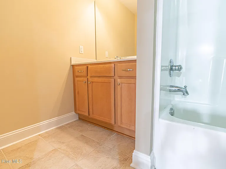90 Cypress Cir — Photo 13