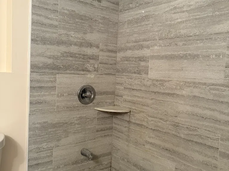 449 Kuamoo St #401 — Photo 2
