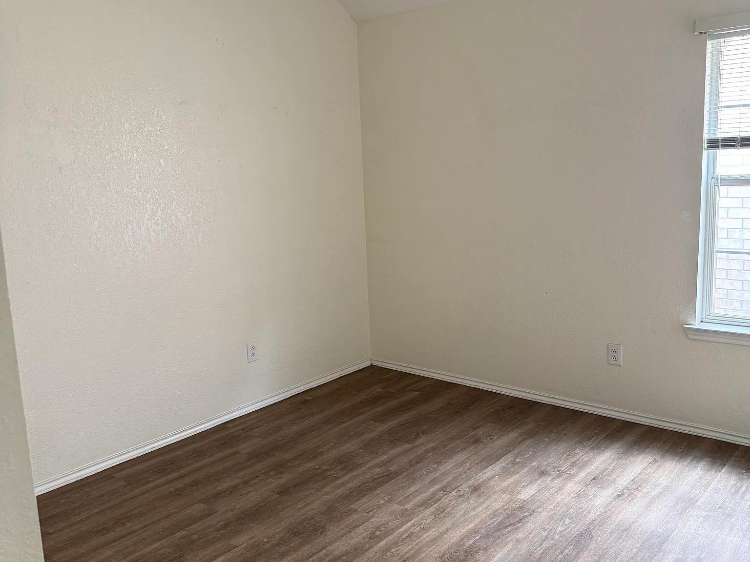3 bed, 1730 sqft, $2,750 — Photo 4