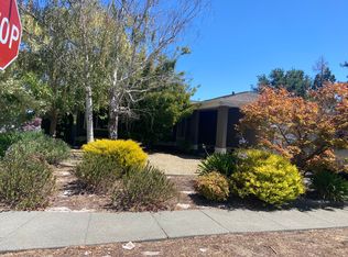 1098 Century Dr, Napa, CA 94558