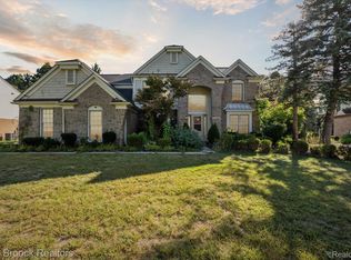 5872 Meadowview Dr, Canton, MI 48187