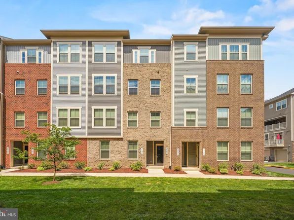 24672 Pantzlaff Farm Ter, Sterling, VA 20166