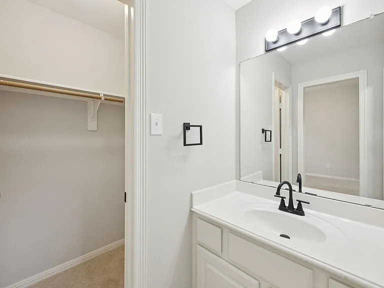 3002 Autumn Cove Ct — Photo 28