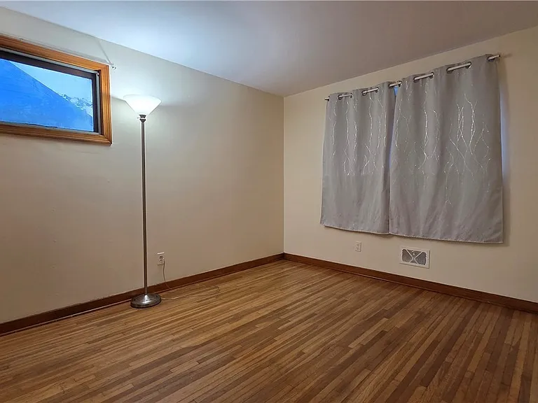 419 Cherokee Dr — Photo 22